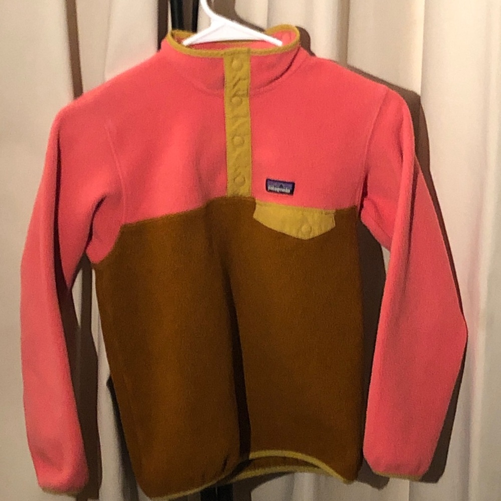 Patagonia Pink and Tan Fleece Pullover